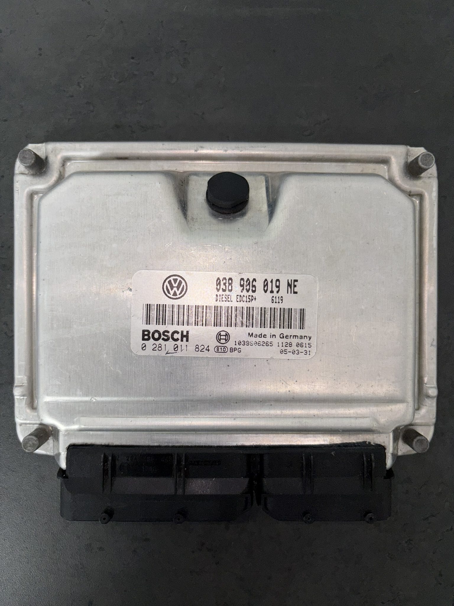ECU 038906019NE 0281011824 EDC15P+ IMMO OFF