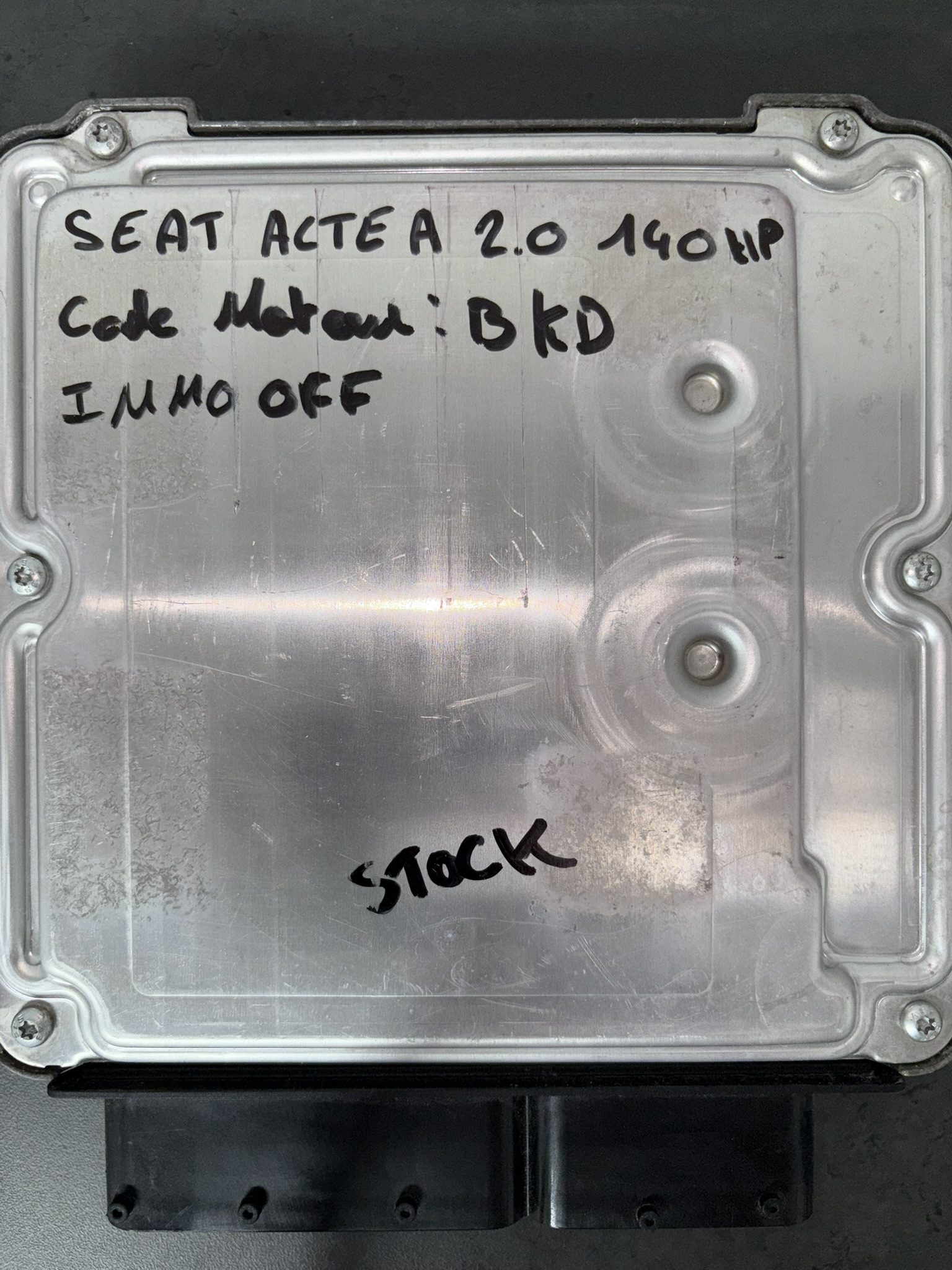 ECU 03G906016FH 0281011909 EDC16U1 IMMO OFF
