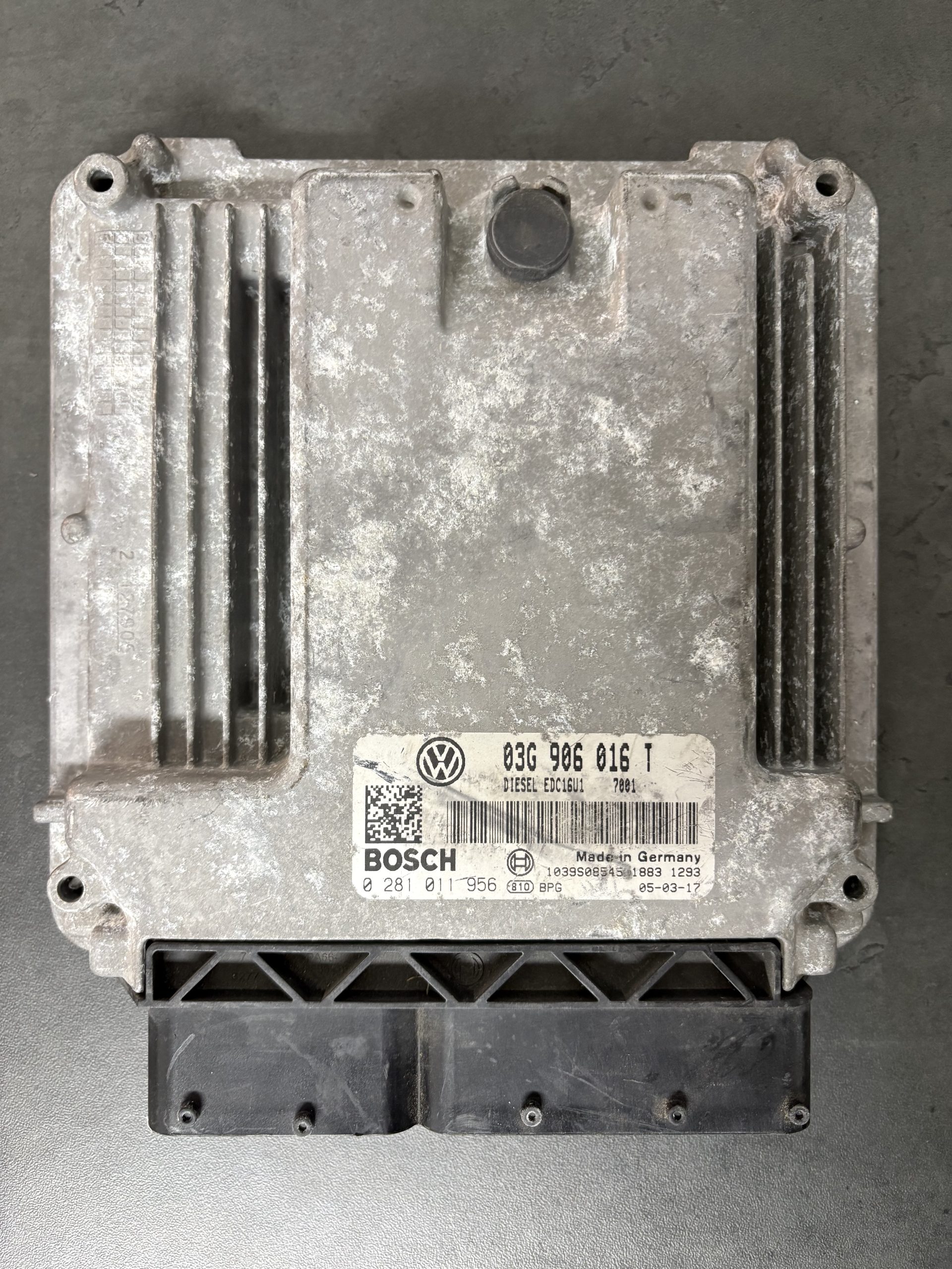 ECU 03G906016T 0281011956 EDC16U1 – IMMO OFF